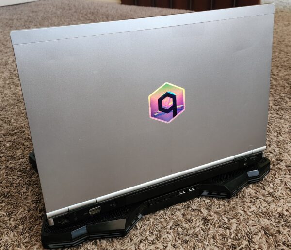 Second-Life Laptop - HP Elitebook 8560p MAXED - i7 2nd Gen 2620M - 16GB DDR3 - NEW 500GB Samsung SSD + 500GB HDD - 15.6" Display - Image 2